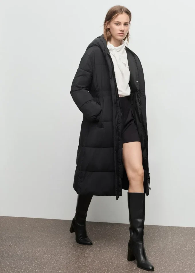 Přiléhavá prošívaná bunda s kapucí Přiléhavá prošívaná bunda s kapucí