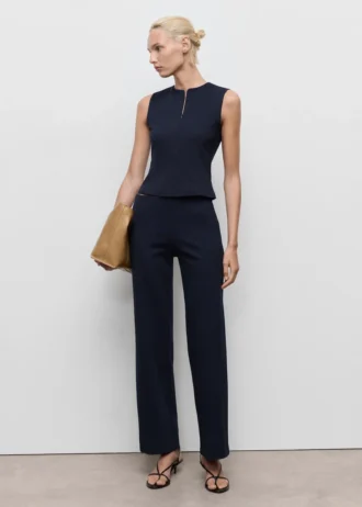 Přiléhavý top na zip