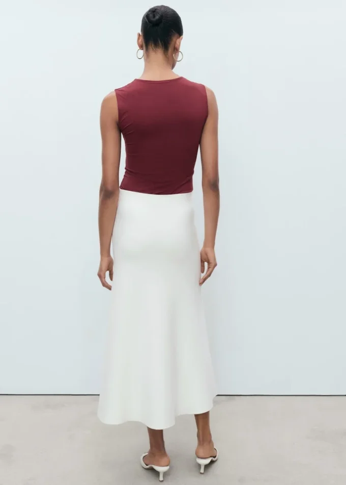 Přiléhavý top se širokými ramínky Přiléhavý top se širokými ramínky