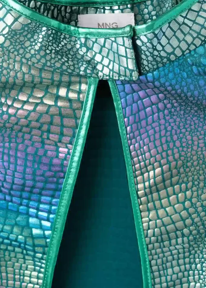 Plášť s dračí maskou Plášť s dračí maskou