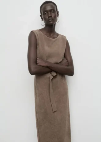 Pletené šaty s páskem