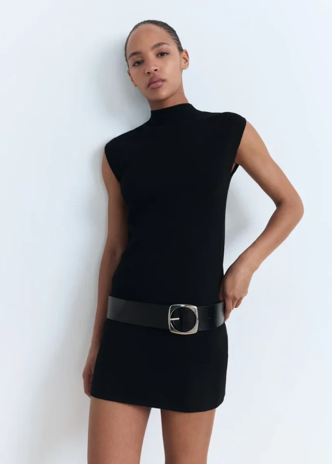 Pletené šaty s rolákem