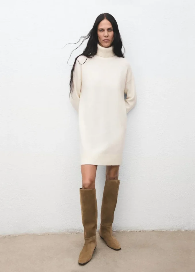 Pletené šaty s rolákem