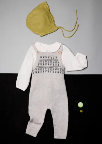 Montérky s vyšívaným lemováním