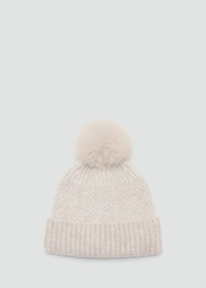 Pletená čepice s bambulí Pletená čepice s bambulí