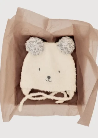 Pletená čepice s medvídkem