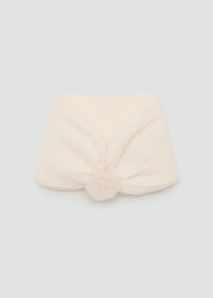 Pletená šála s bambulkami Pletená šála s bambulkami