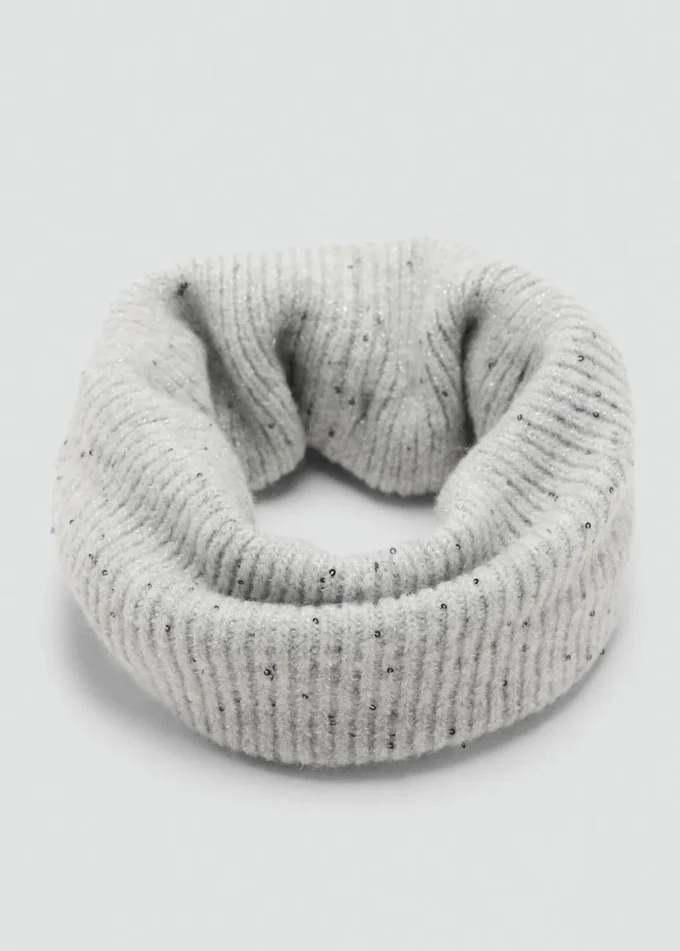 Pletená šála s flitry Pletená šála s flitry