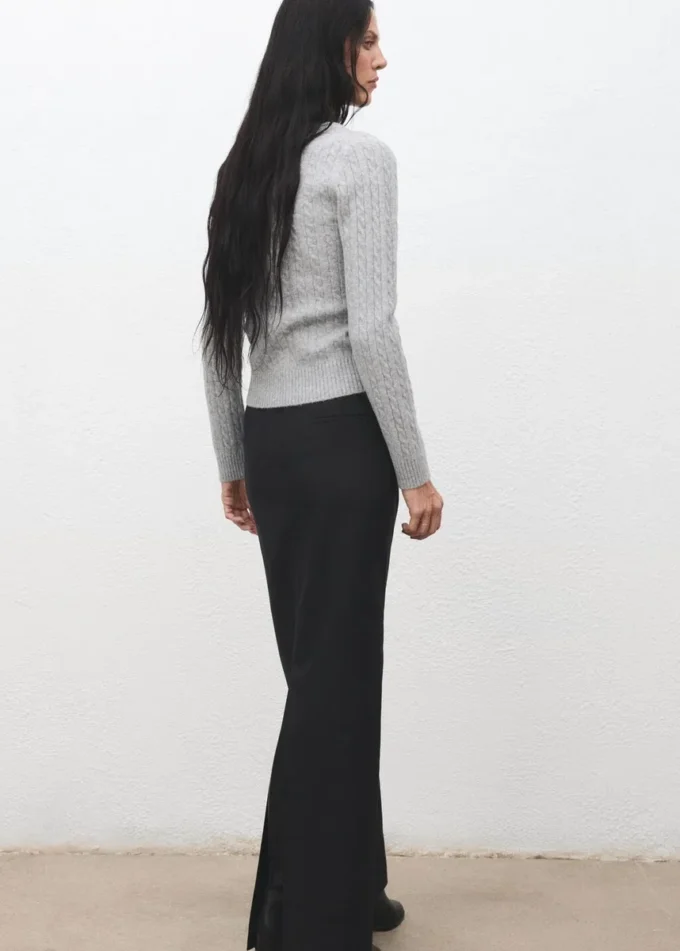 Pletený pletený svetr Pletený pletený svetr