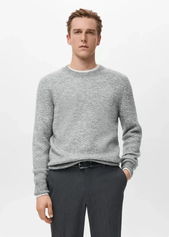 Pletený pruhovaný svetr Pletený pruhovaný svetr