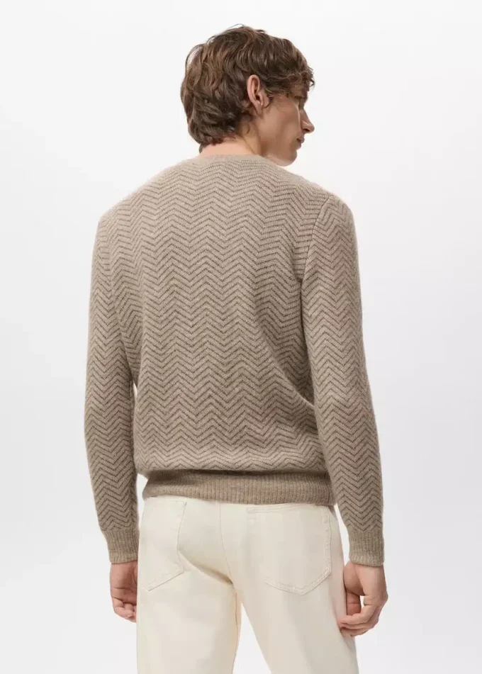 Pletený pruhovaný svetr Pletený pruhovaný svetr