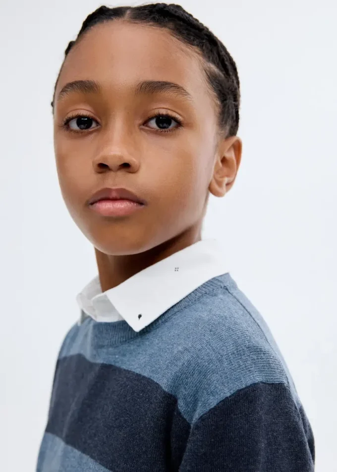 Pletený pruhovaný svetr