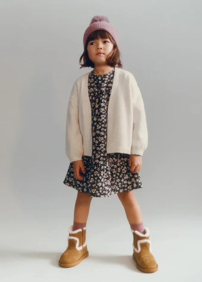 Kotníkové boty ze semiše s efektem kožešiny Kotníkové boty ze semiše s efektem kožešiny