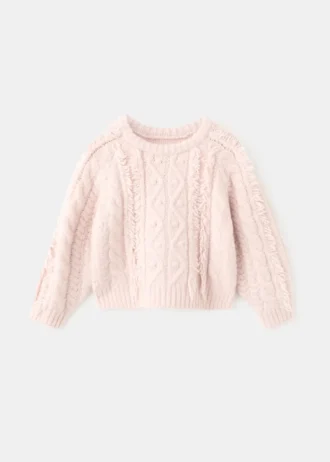 Pletený svetr s copánkovým vzorem