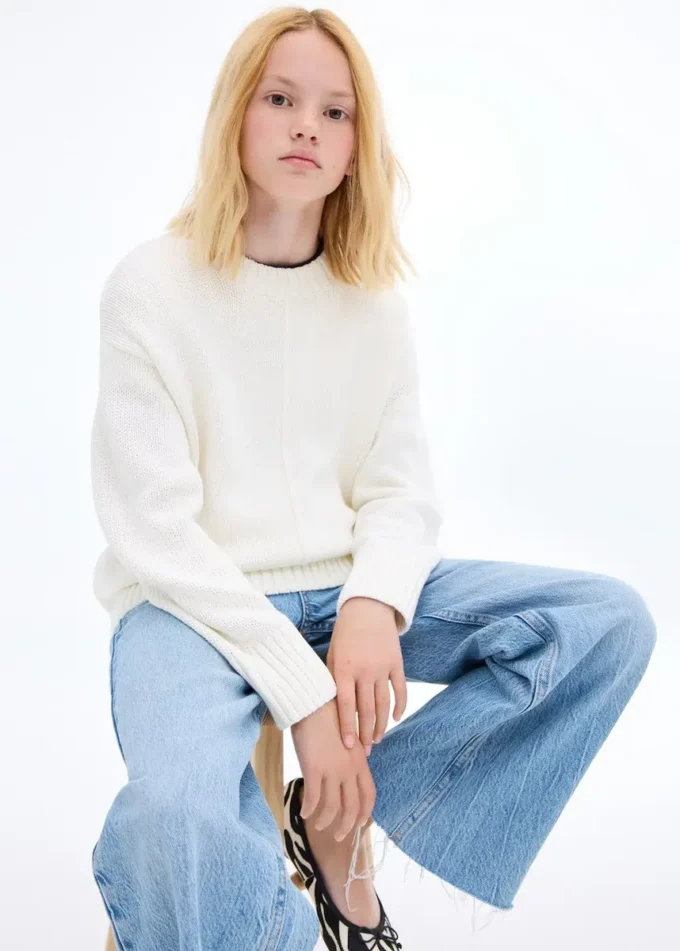 Pletený svetr s dlouhým rukávem Pletený svetr s dlouhým rukávem