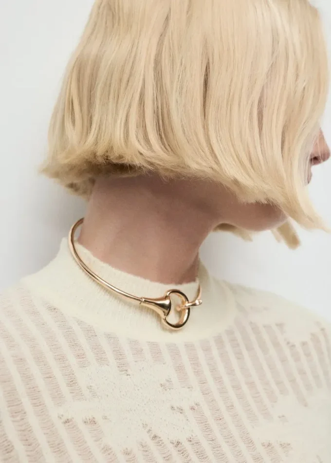 Pletený svetr s květinovým vzorem Pletený svetr s květinovým vzorem