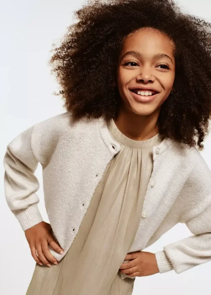 Pletený svetr s lesklými detaily Pletený svetr s lesklými detaily