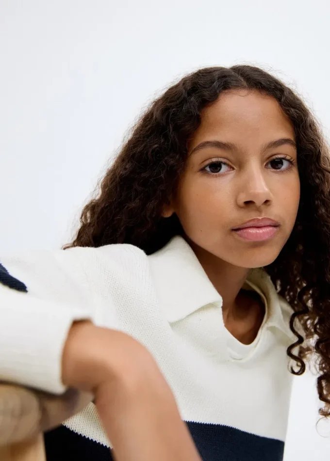 Pletený svetr s rolákem Pletený svetr s rolákem