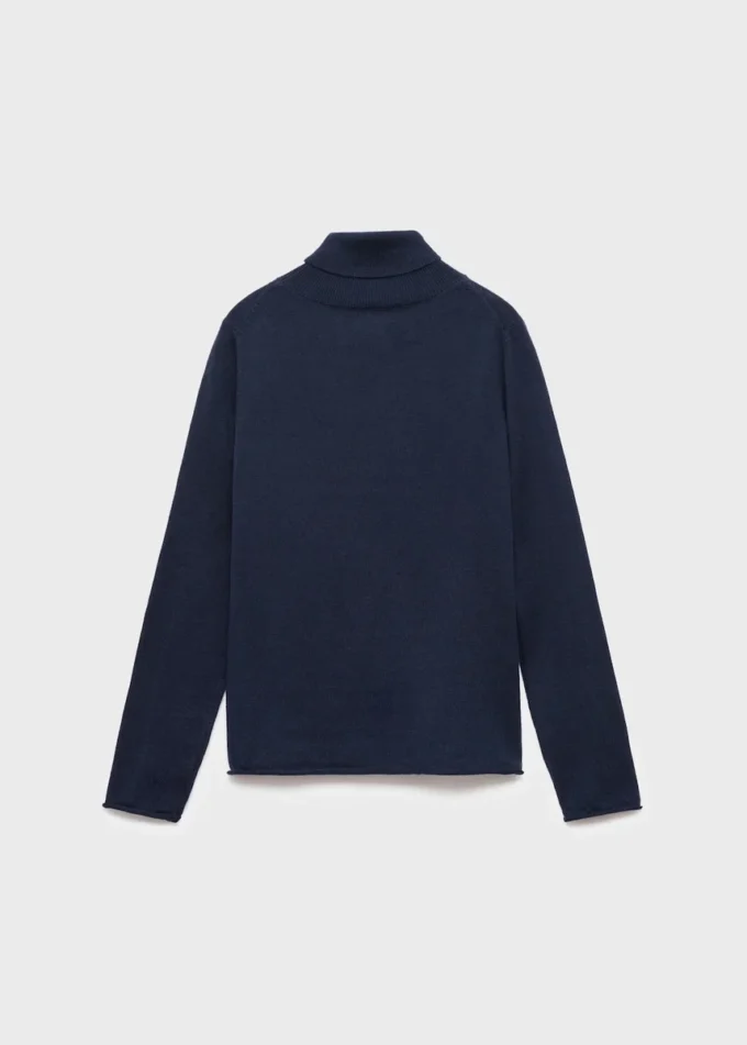 Pletený svetr s rolákem Pletený svetr s rolákem