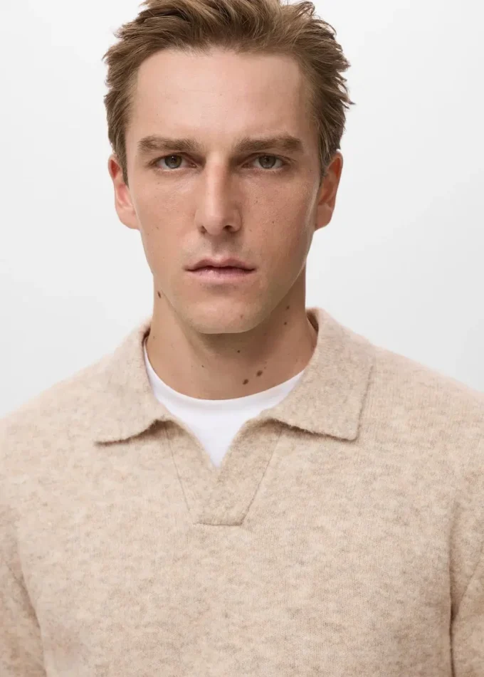 Pletený svetr z vlněné směsi Pletený svetr z vlněné směsi