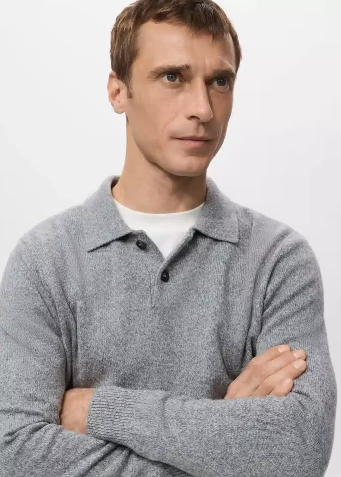 Pletený svetr z vlněné směsi Pletený svetr z vlněné směsi