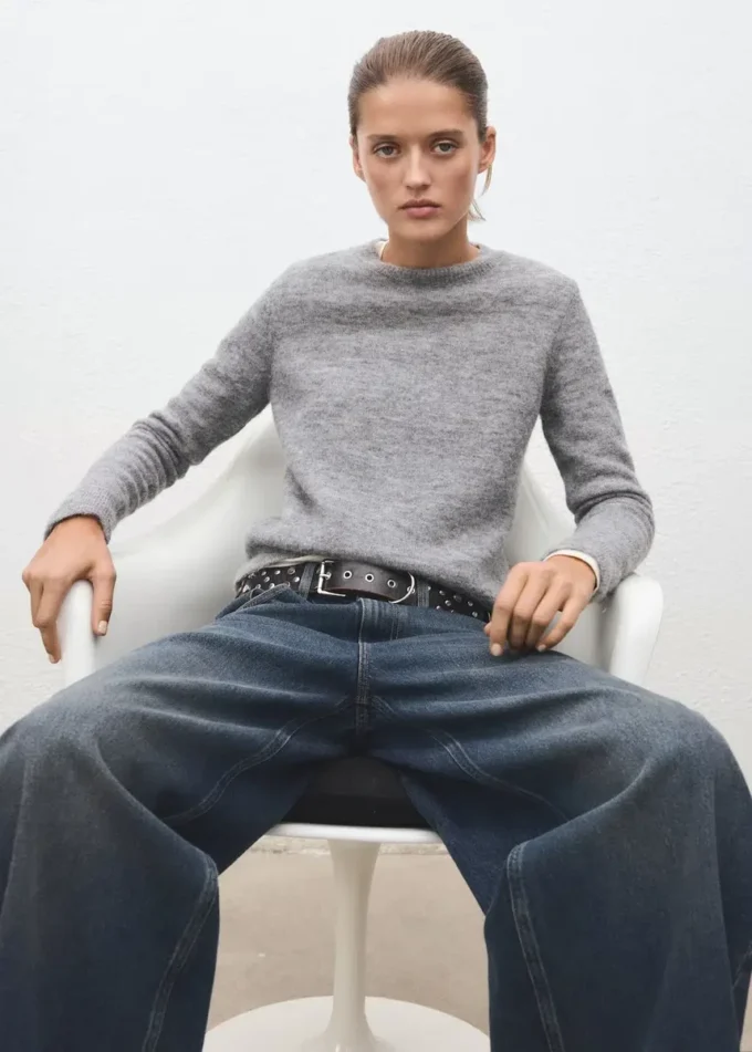 Pletený svetr ze směsi vlny