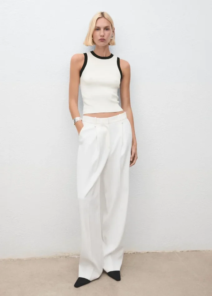 Pletený top s kontrastním lemováním Pletený top s kontrastním lemováním