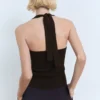 Pletené topy s halter výstřihem