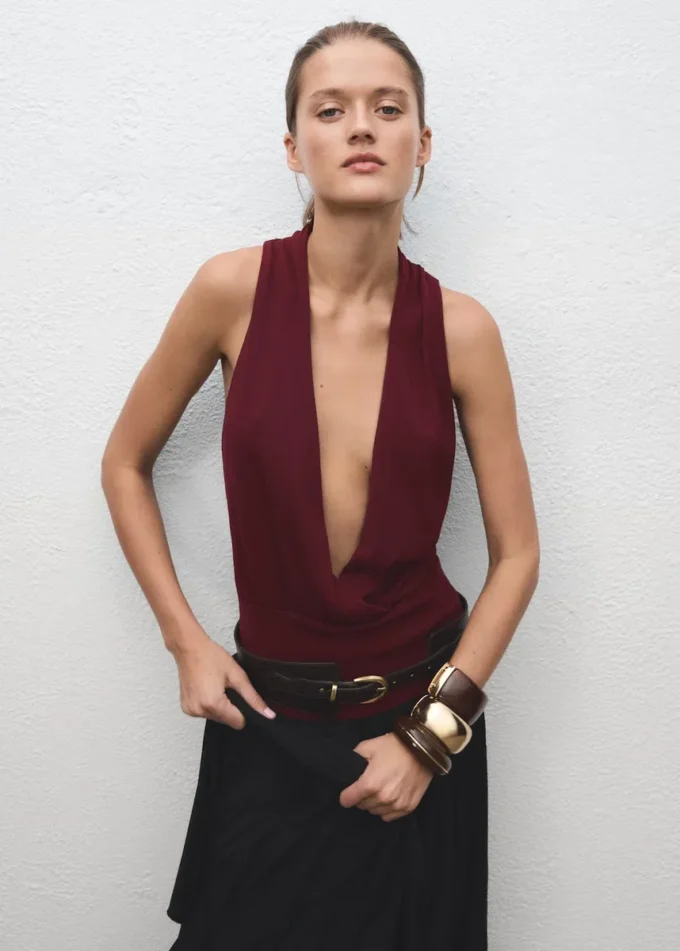 Pletené tričko s výstřihem do V Pletené tričko s výstřihem do V