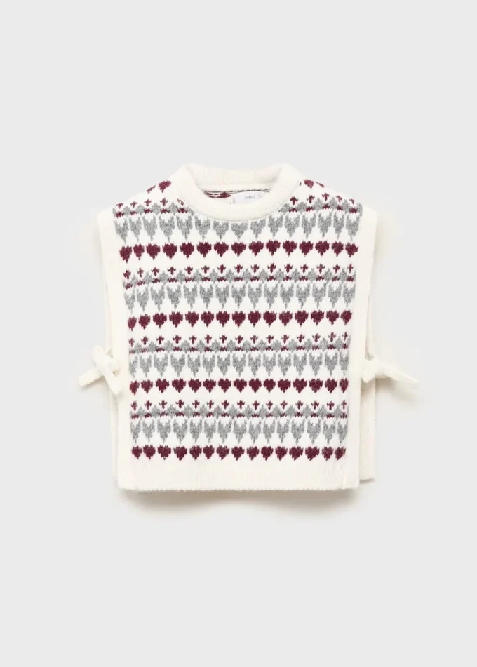 Pletená vesta se srdíčkovým vzorem