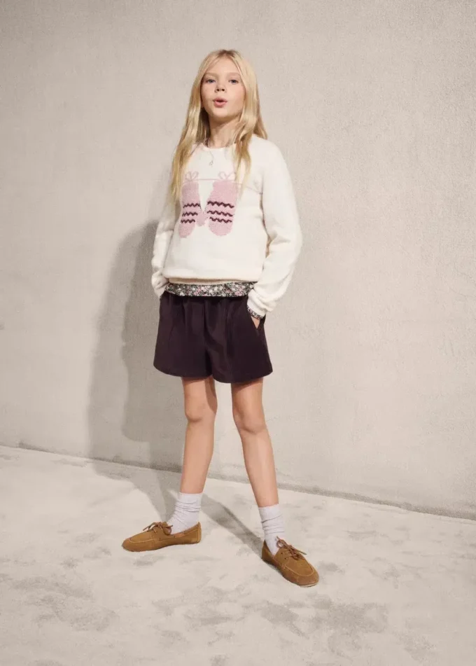 Pletený vyšívaný svetr Pletený vyšívaný svetr