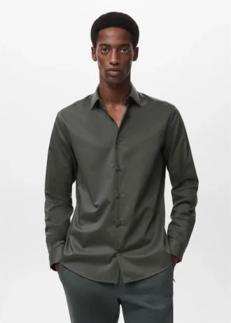 Pohodlná strečová košile, která se nemusí žehlit