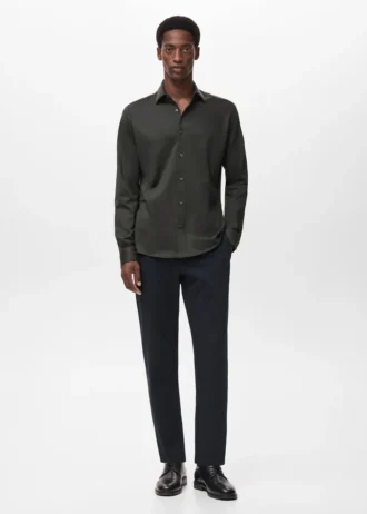 Pohodlná strečová košile, která se nemusí žehlit