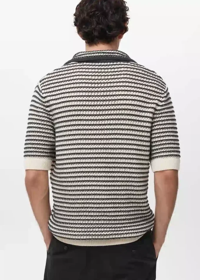 Polo tričko ze 100% bavlny s pruhovanou strukturou Polo tričko ze 100% bavlny s pruhovanou strukturou