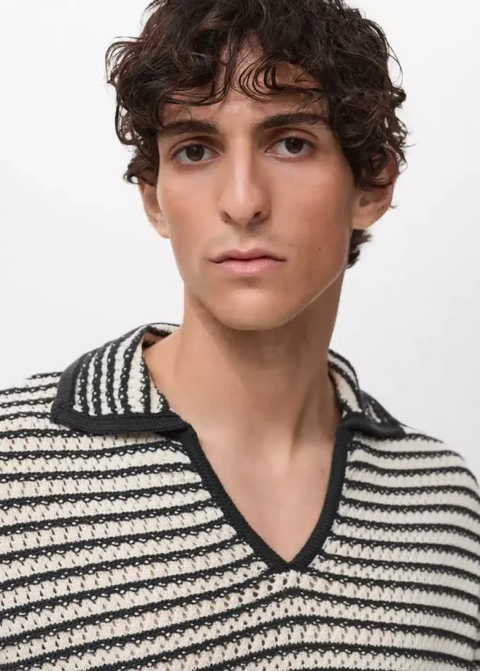 Polo tričko ze 100% bavlny s pruhovanou strukturou Polo tričko ze 100% bavlny s pruhovanou strukturou