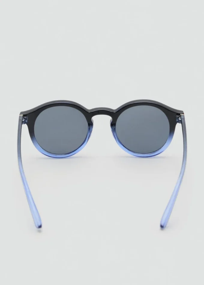 Poloprůhledné sluneční brýle Poloprůhledné sluneční brýle