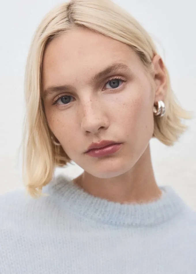 Poloprůsvitný svetr z alpaky Poloprůsvitný svetr z alpaky