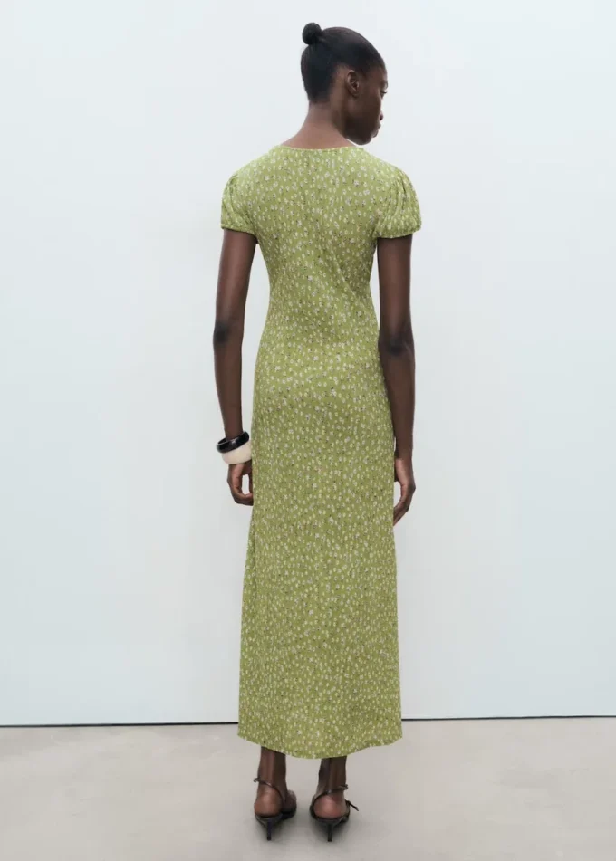 Potiskované šaty s bočním rozparkem