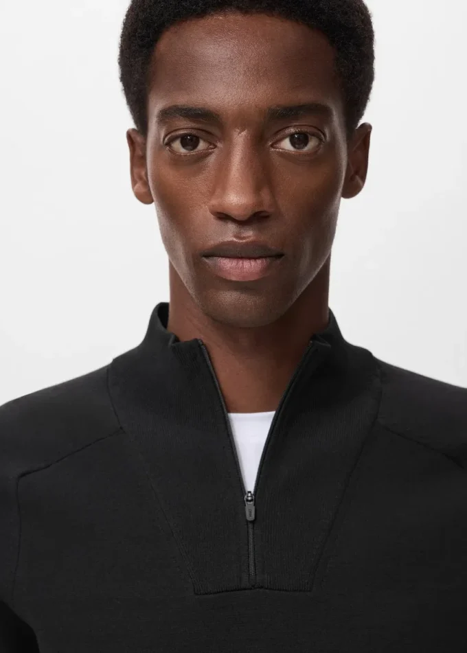 Prodyšný svetr se zipem