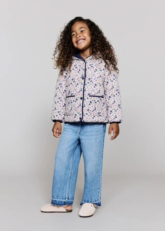 Prošívaná bunda s květinovým potiskem Prošívaná bunda s květinovým potiskem