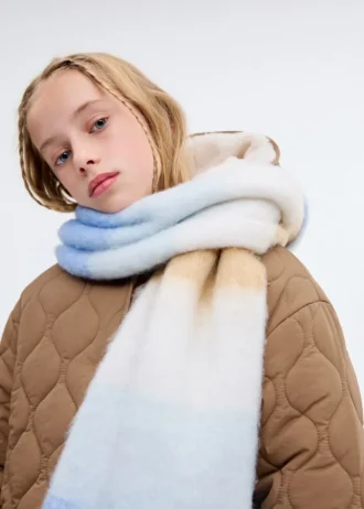 Prošívaný dlouhý kabát