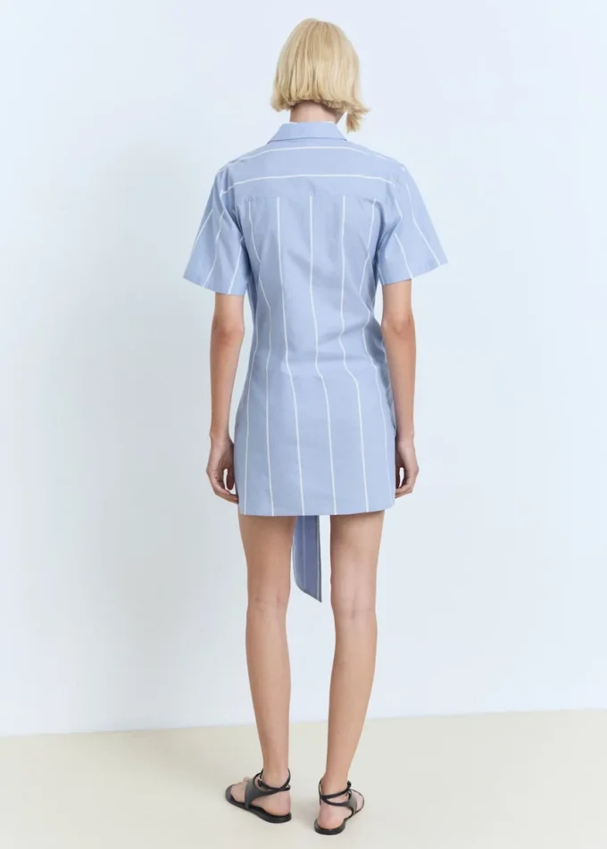 Pruhované šaty s uzlem Pruhované šaty s uzlem