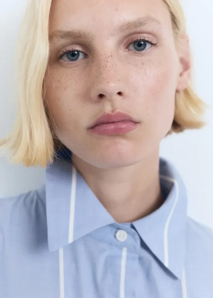 Pruhované šaty s uzlem Pruhované šaty s uzlem