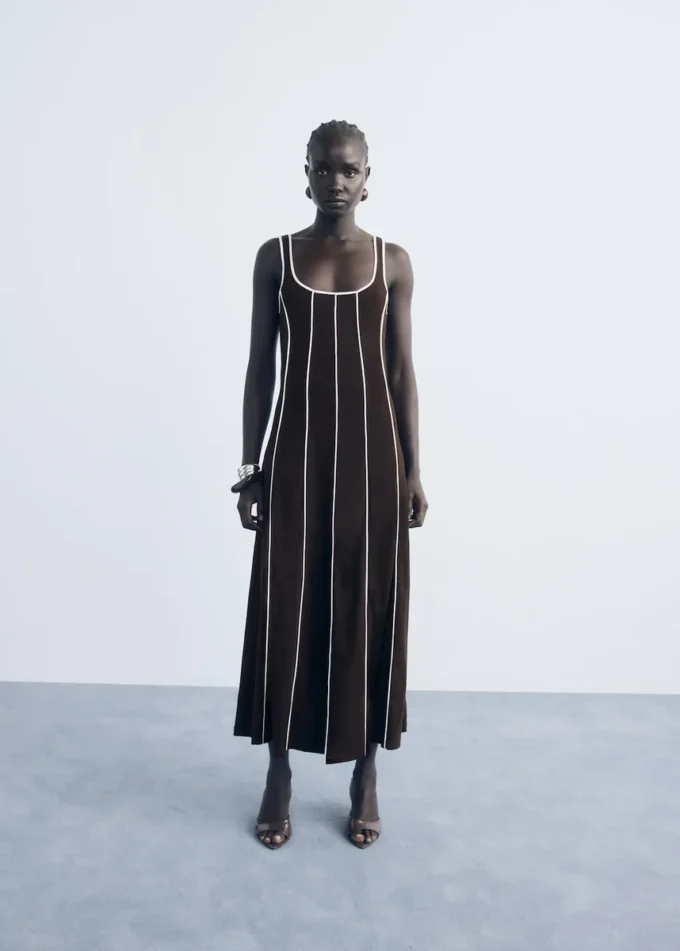 Pruhované bavlněné šaty Pruhované bavlněné šaty