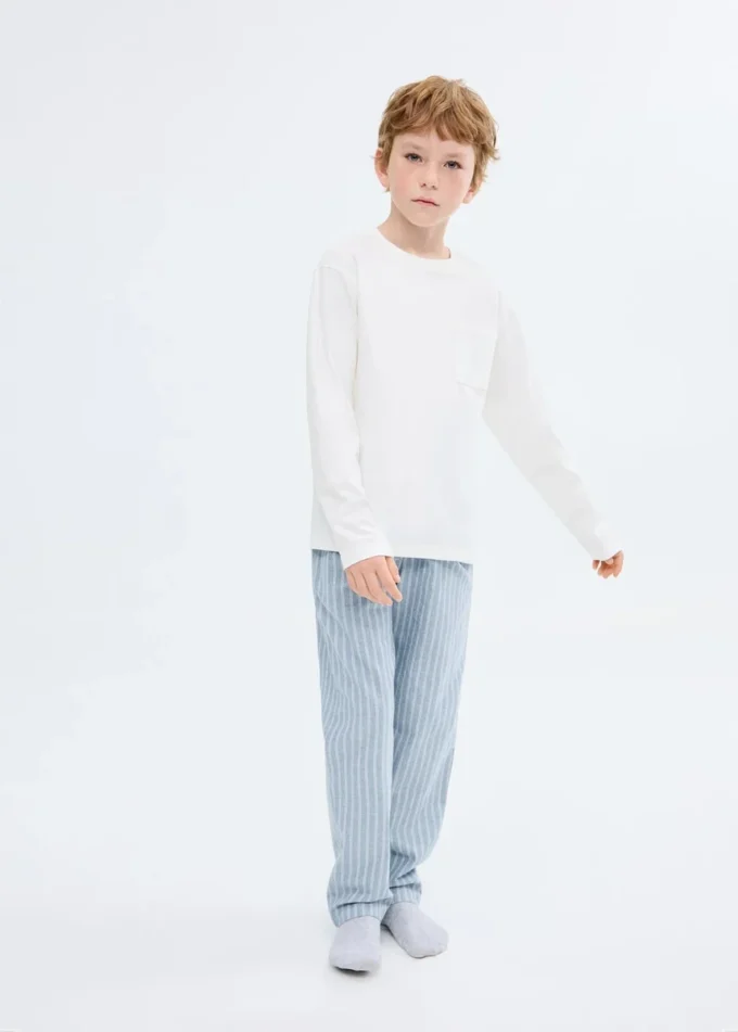 Pruhované dlouhé pyžamo