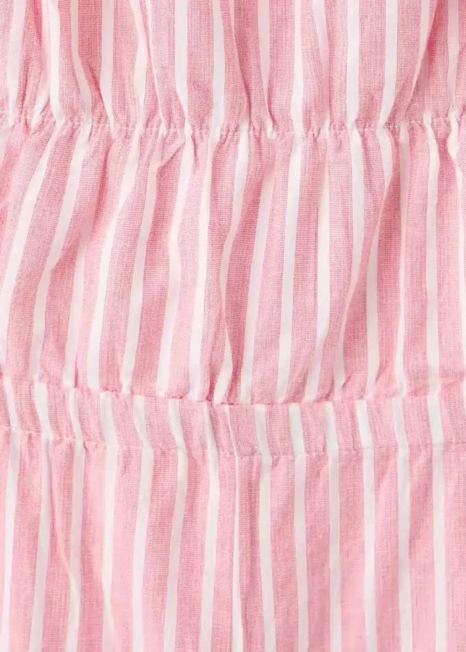 Pruhovaný overal s otvorem Pruhovaný overal s otvorem