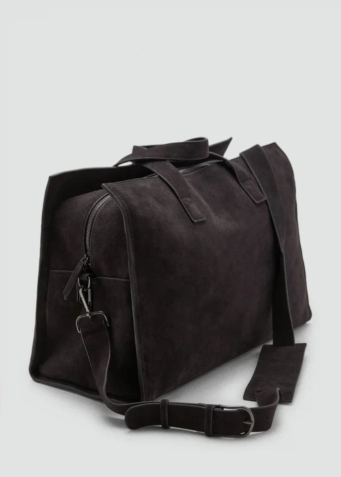 Pruhovaný svetr z jemné pleteniny Pruhovaný svetr z jemné pleteniny