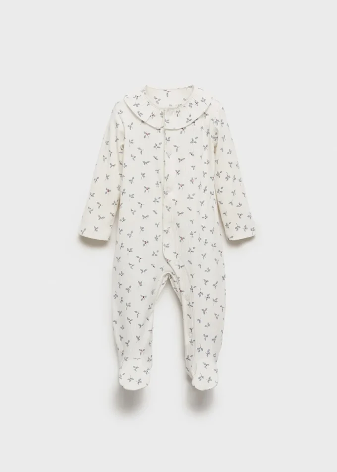 Pyžamo s květinovým potiskem a dětským výstřihem Pyžamo s květinovým potiskem a dětským výstřihem