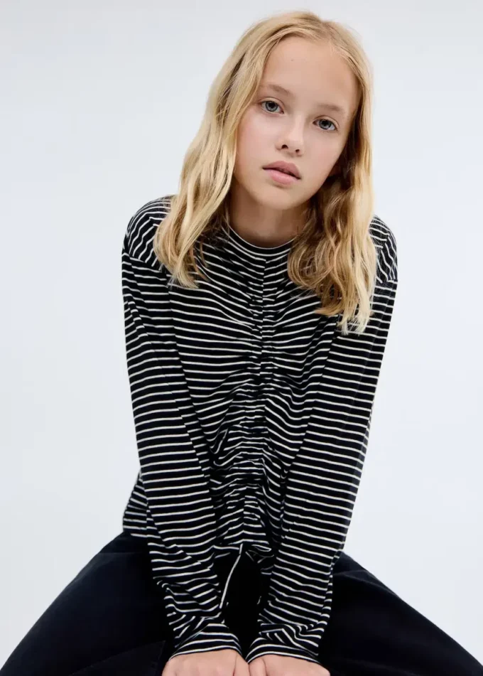 Rýhovaný pruhovaný top Rýhovaný pruhovaný top