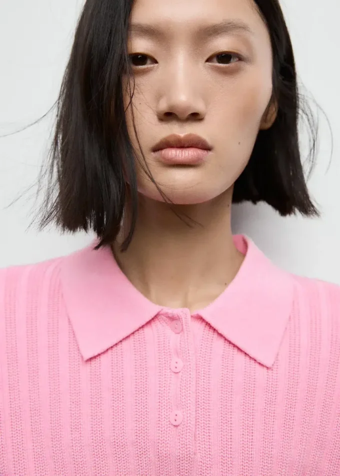 Ribovaný svetr s rolákem Ribovaný svetr s rolákem